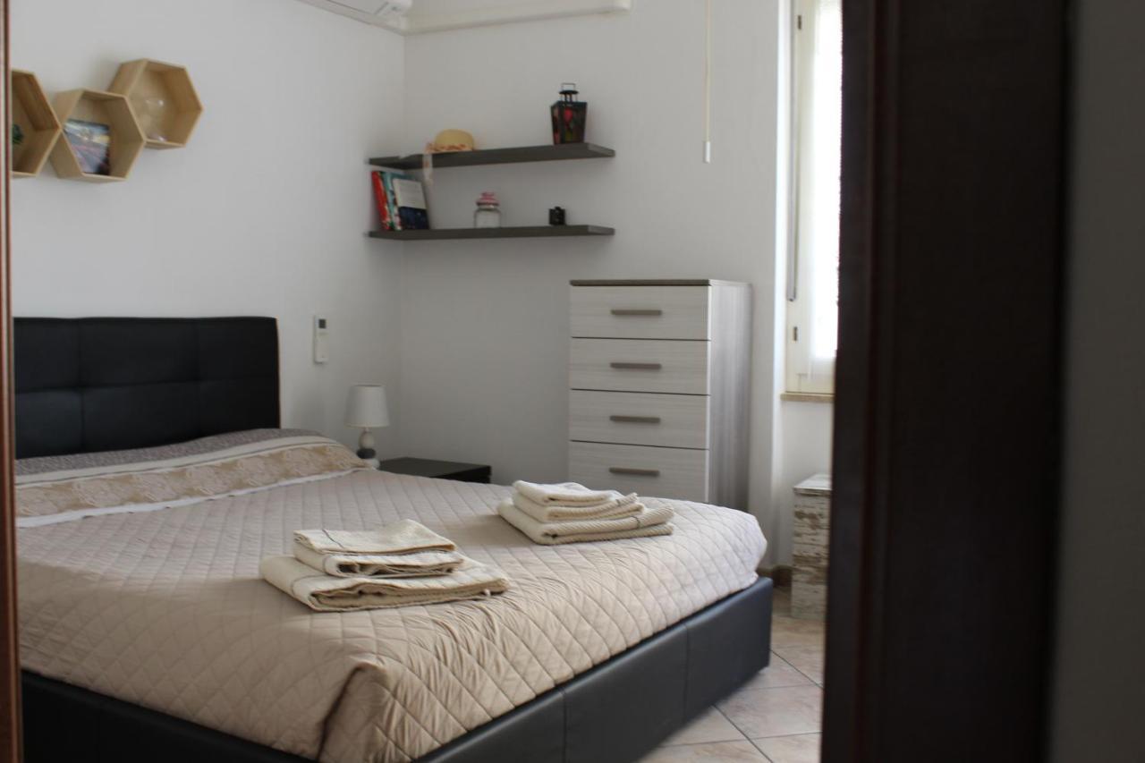 Lovely Sardinia Apartment Porto Torres Dış mekan fotoğraf